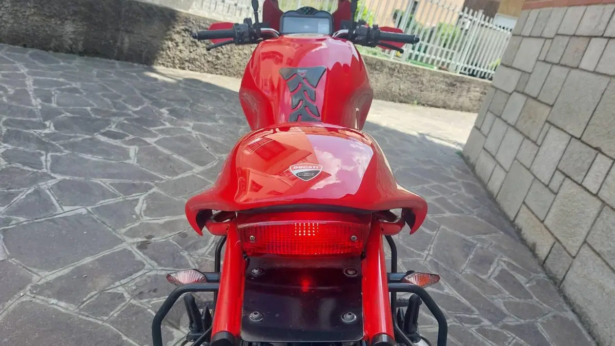 Ducati Monster 695 (2006 - 08)  (6)
