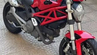Ducati Monster 696 (2008 - 13) usata
