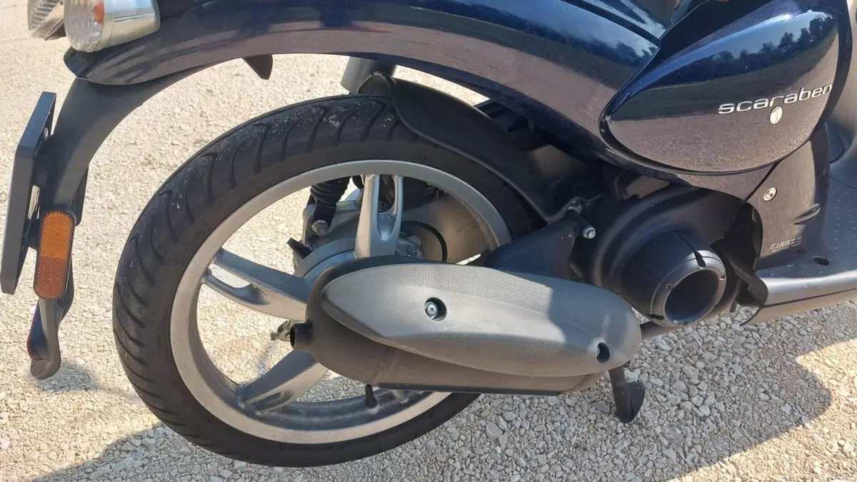 Aprilia Scarabeo 50 4t (2009 - 12)  (6)