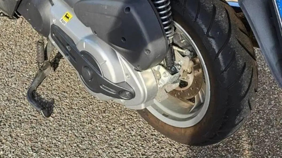 Aprilia Scarabeo 400 (2006 - 11)  (3)