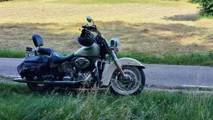 Harley-Davidson 1690 Deluxe ABS (2011 - 16) - FLSTN  (9)