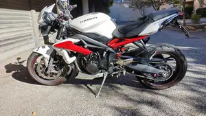 Triumph Street Triple R ABS (2013 - 17)  (3)
