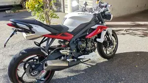 Triumph Street Triple R ABS (2013 - 17)  (4)