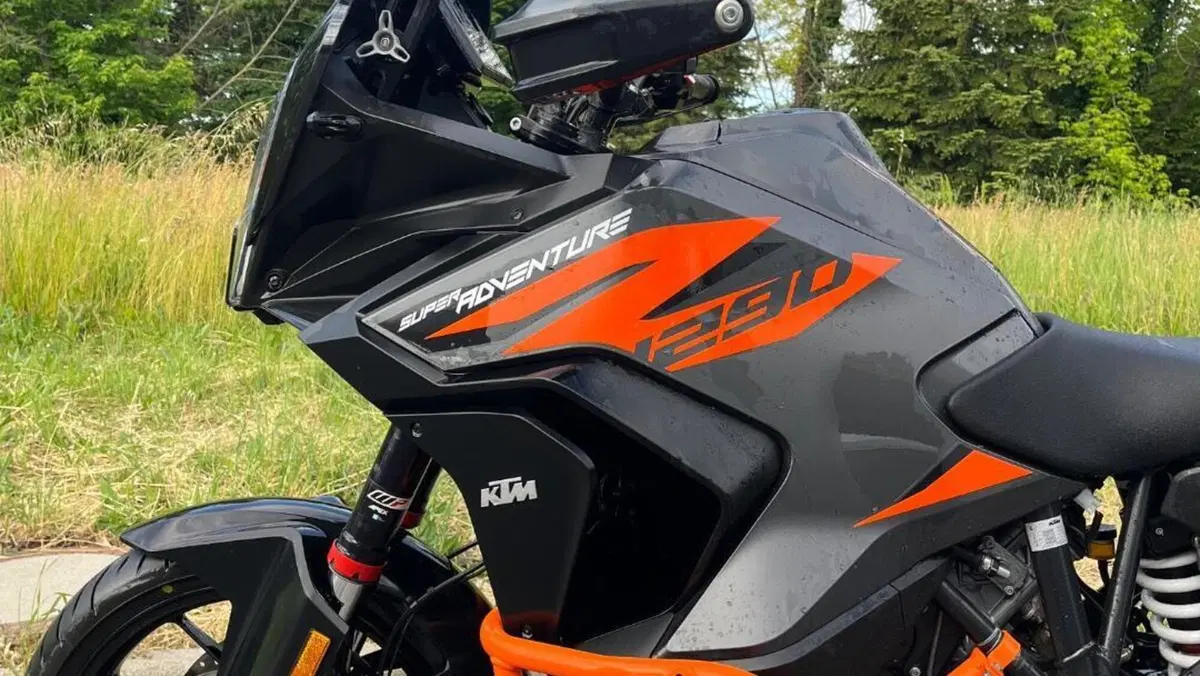 KTM 1290 Super Adventure S (2021)  (2)