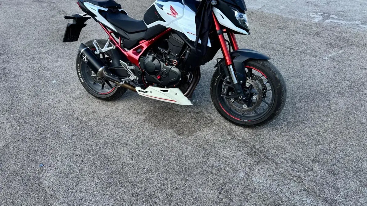 Honda CB 750 Hornet (2023 - 24) 