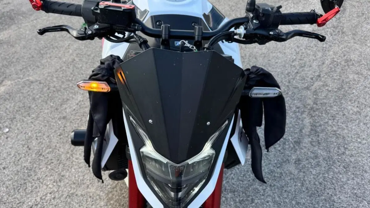 Honda CB 750 Hornet (2023 - 24)  (4)