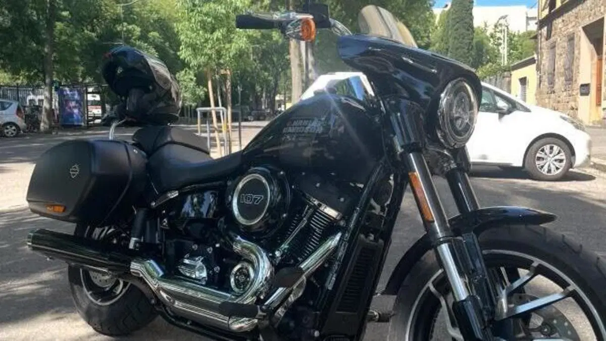 Harley-Davidson Sport Glide (2021 - 25)  (2)