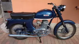 Laverda 200 bicilindrica epoca