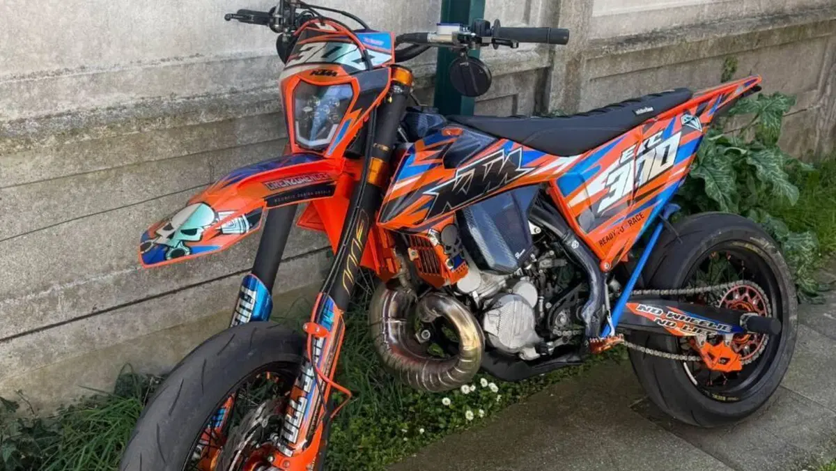 KTM 300 EXC E TPI (2022)  (2)
