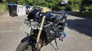 Triumph Street Triple (2007 - 12) 