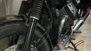 Moto Guzzi V7 II Stone (2015 - 17) 
