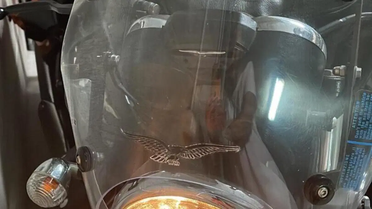 Moto Guzzi V7 II Stone (2015 - 17)  (4)