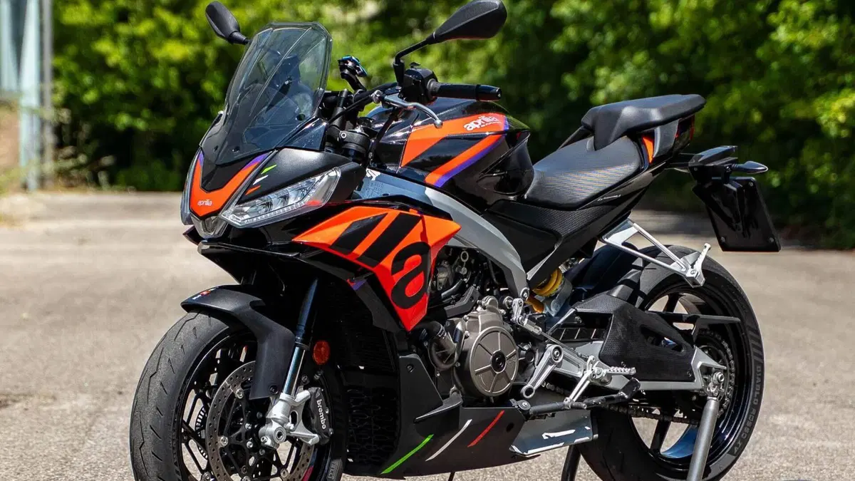 Aprilia Tuono 660 Factory (2022 - 24)  (2)
