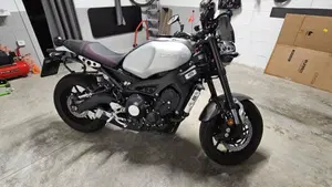 Yamaha XSR 900 ABS (2016 - 20)  (3)