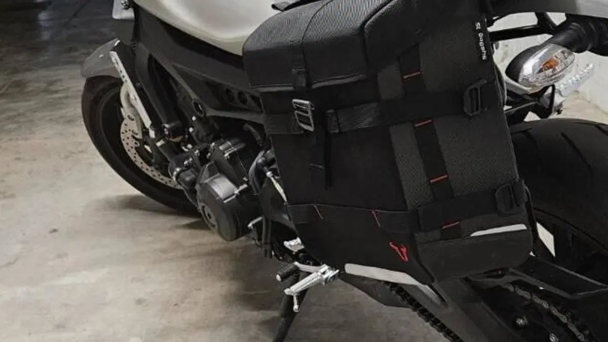 Yamaha XSR 900 ABS (2016 - 20)  (6)