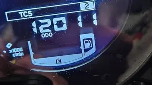 Yamaha XSR 900 ABS (2016 - 20)  (8)