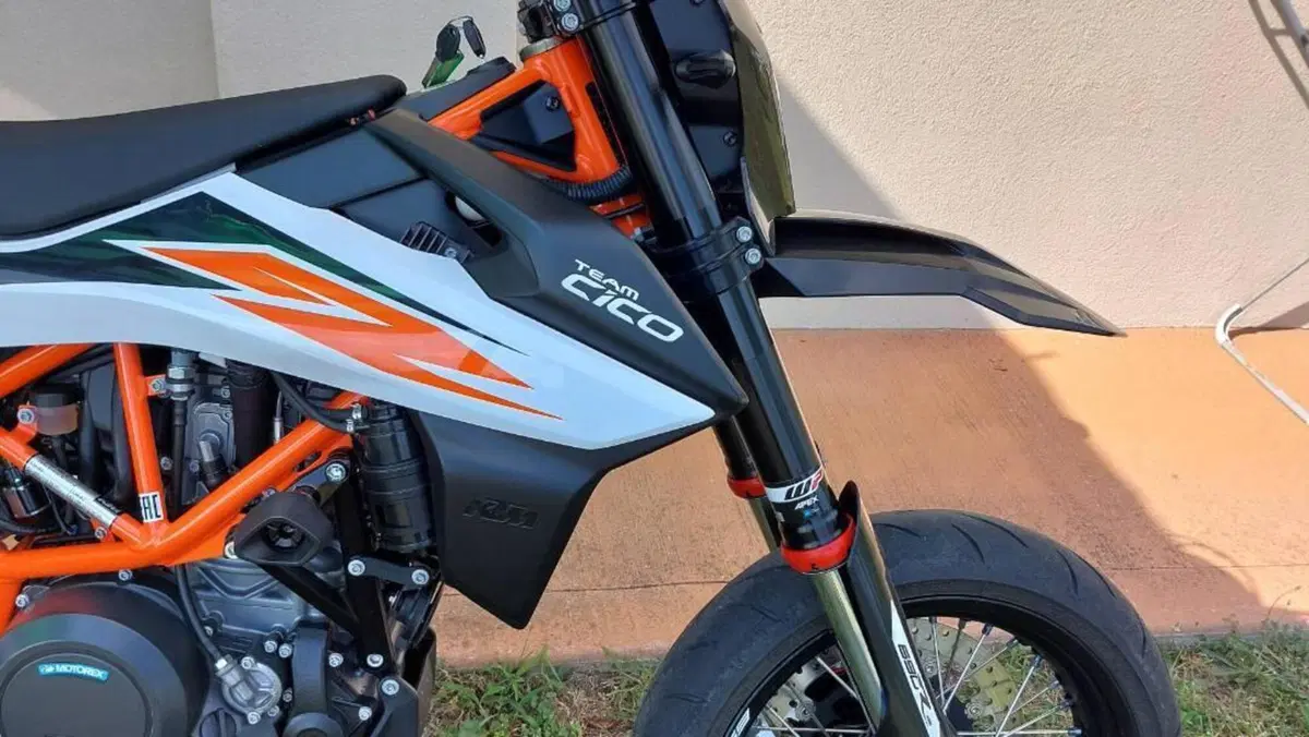 KTM 690 SMC R (2019 - 20)  (2)