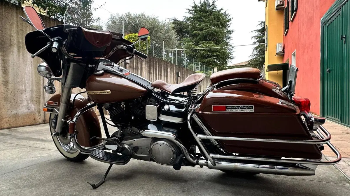 Harley-Davidson   (2)