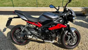 Triumph Street Triple R ABS (2013 - 17)  (3)