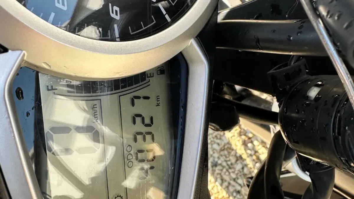 Triumph Street Triple R ABS (2013 - 17)  (5)