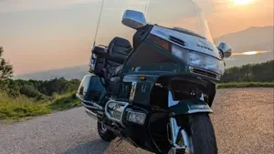 Honda GL 1500 SE Gold Wing (1991 - 02)  (3)