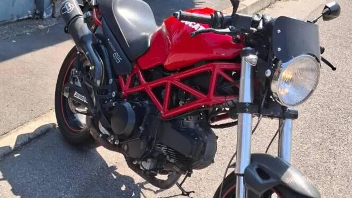 Ducati Monster 695 (2006 - 08)  (3)