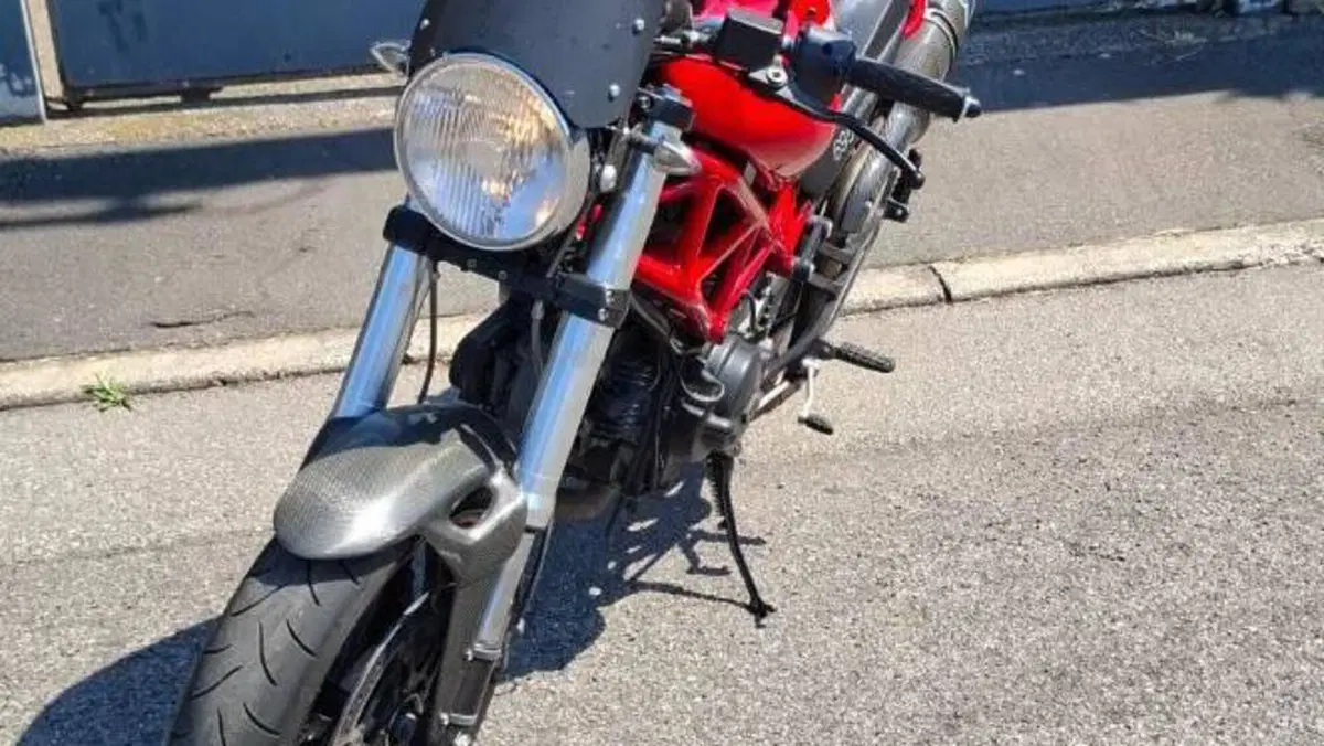 Ducati Monster 695 (2006 - 08)  (4)
