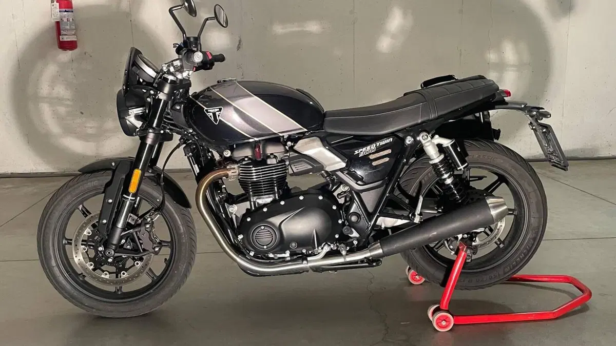 Triumph Speed Twin 900 (2025 - 26) 