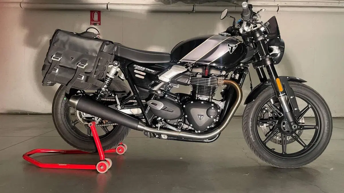 Triumph Speed Twin 900 (2025 - 26)  (2)
