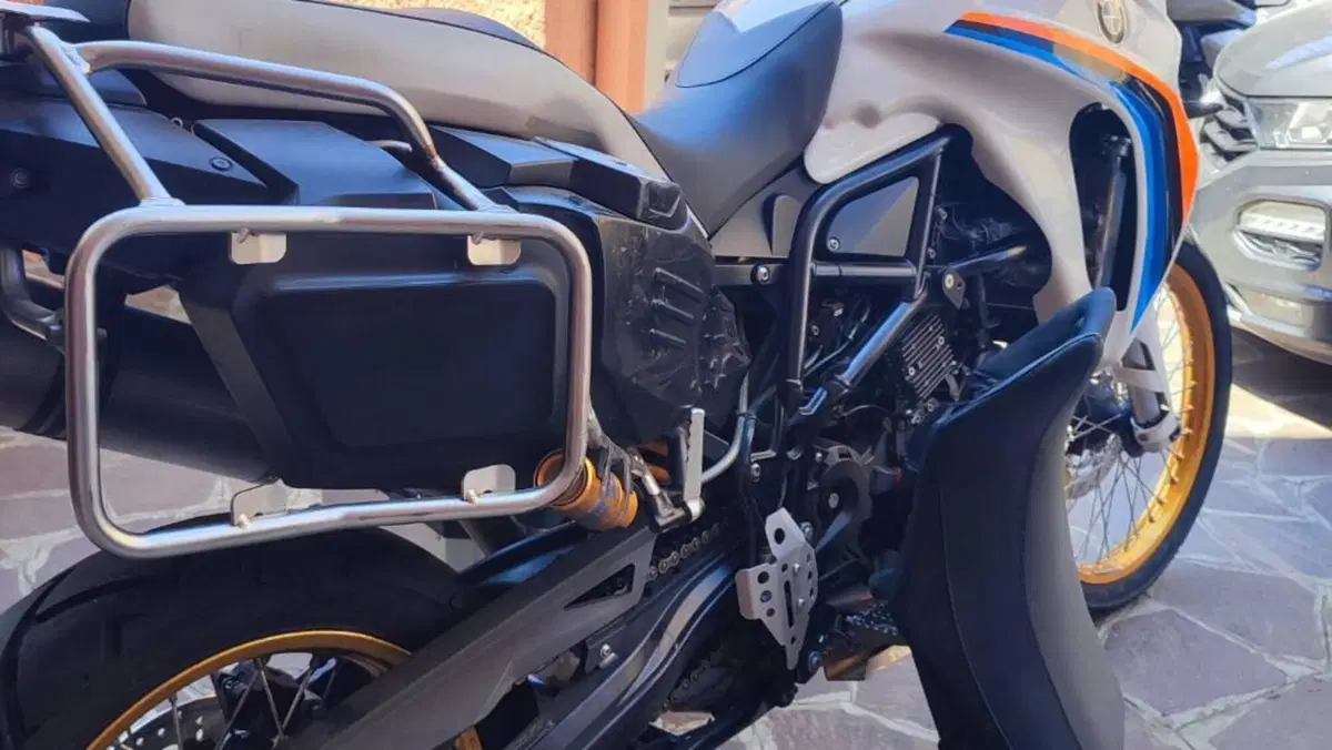 Bmw F 800 GS Adventure (2013 - 17)  (4)