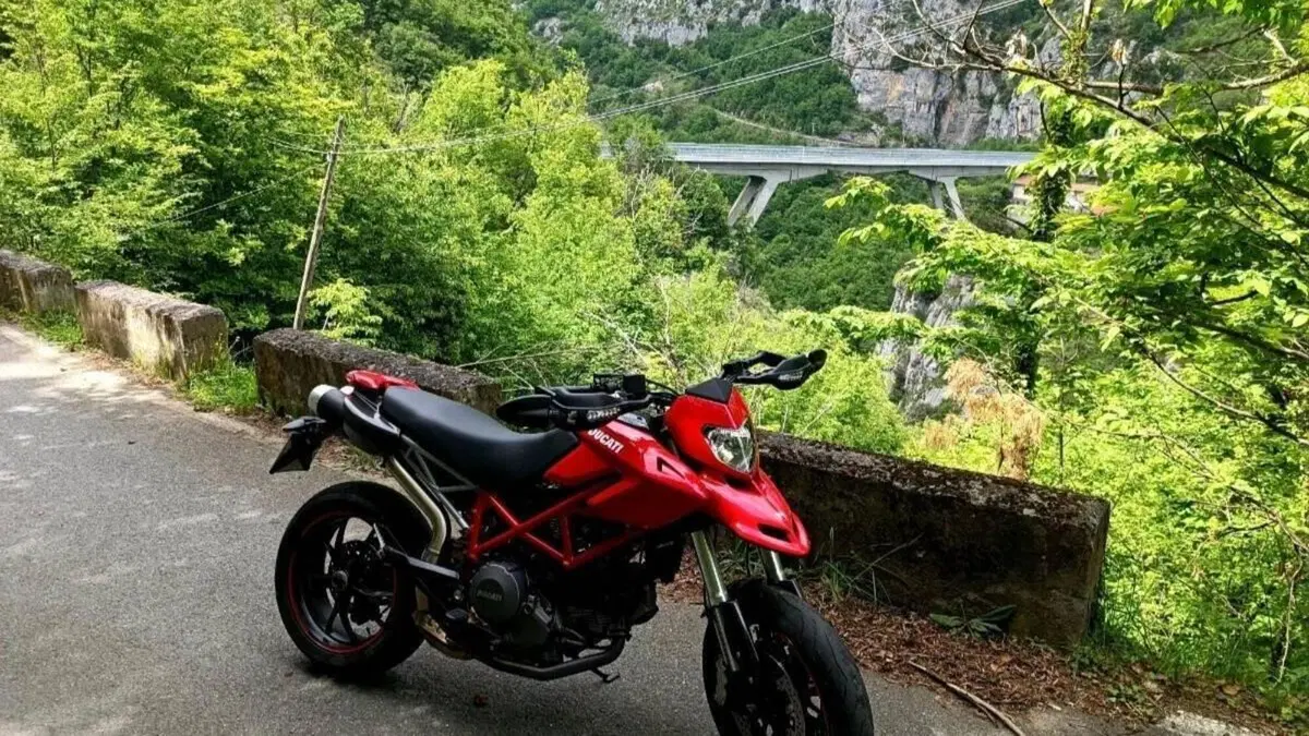 Ducati Hypermotard 796 (2012)  (5)
