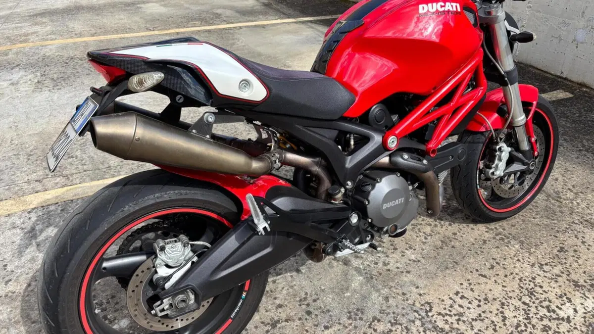 Ducati Monster 696 Plus (2007 - 14)  (3)