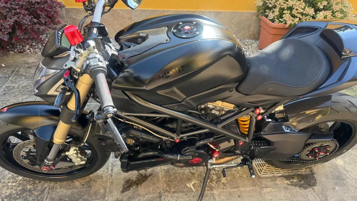 Ducati Streetfighter 848 (2011 - 15)  (2)