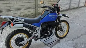 Honda   (2)