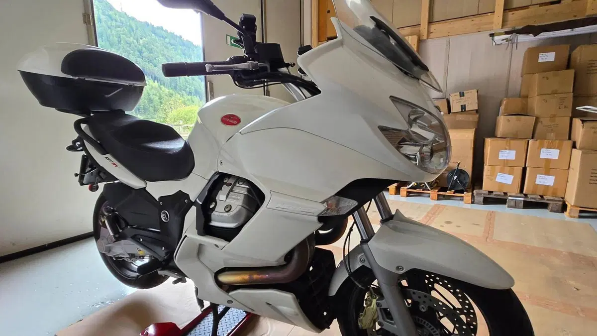 Moto Guzzi Norge 1200 GT 8V (2011 - 16)  (5)
