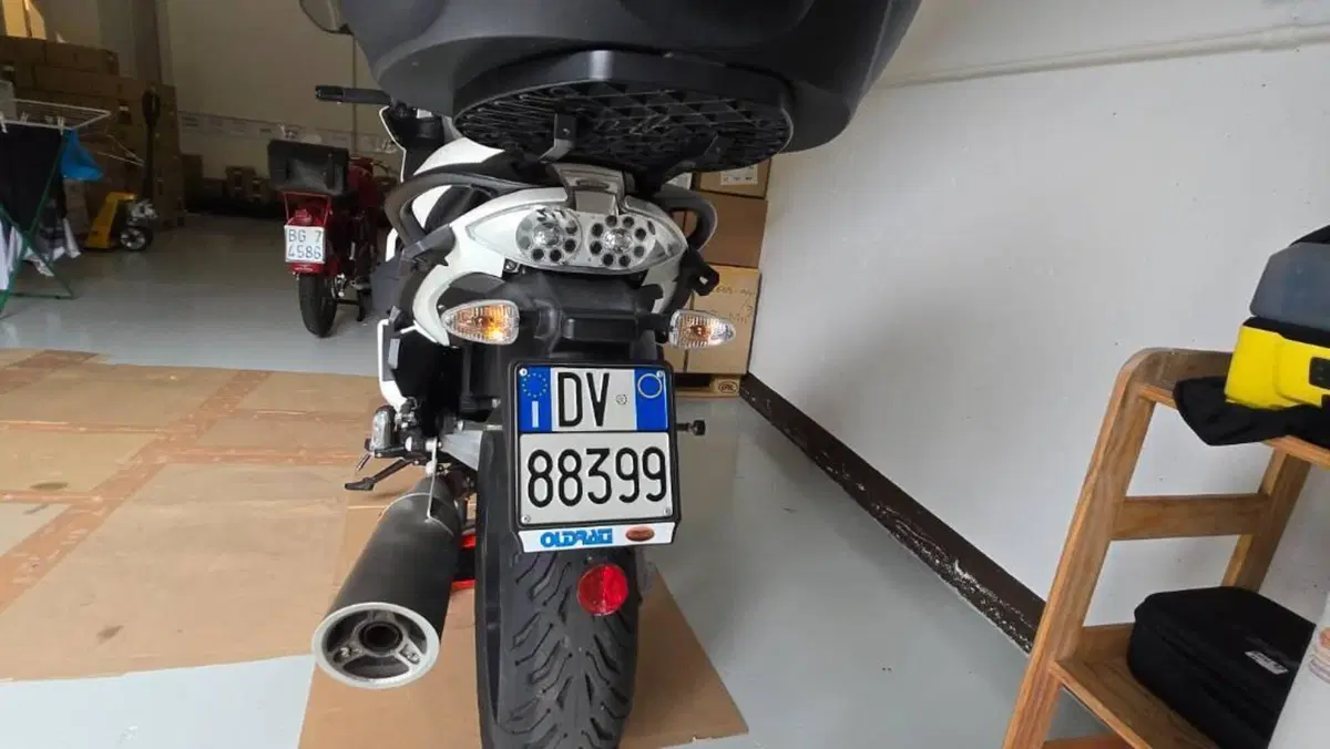 Moto Guzzi Norge 1200 GT 8V (2011 - 16)  (6)