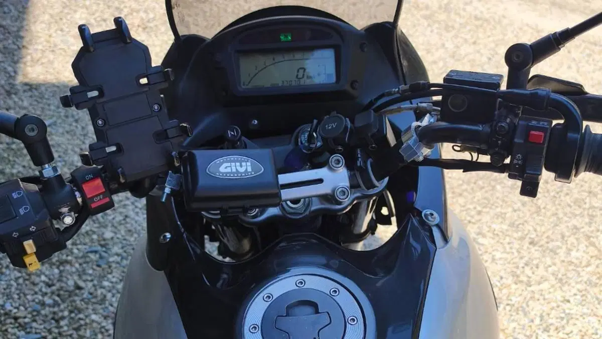 Suzuki XF 650 Dep (1997 - 99)  (8)
