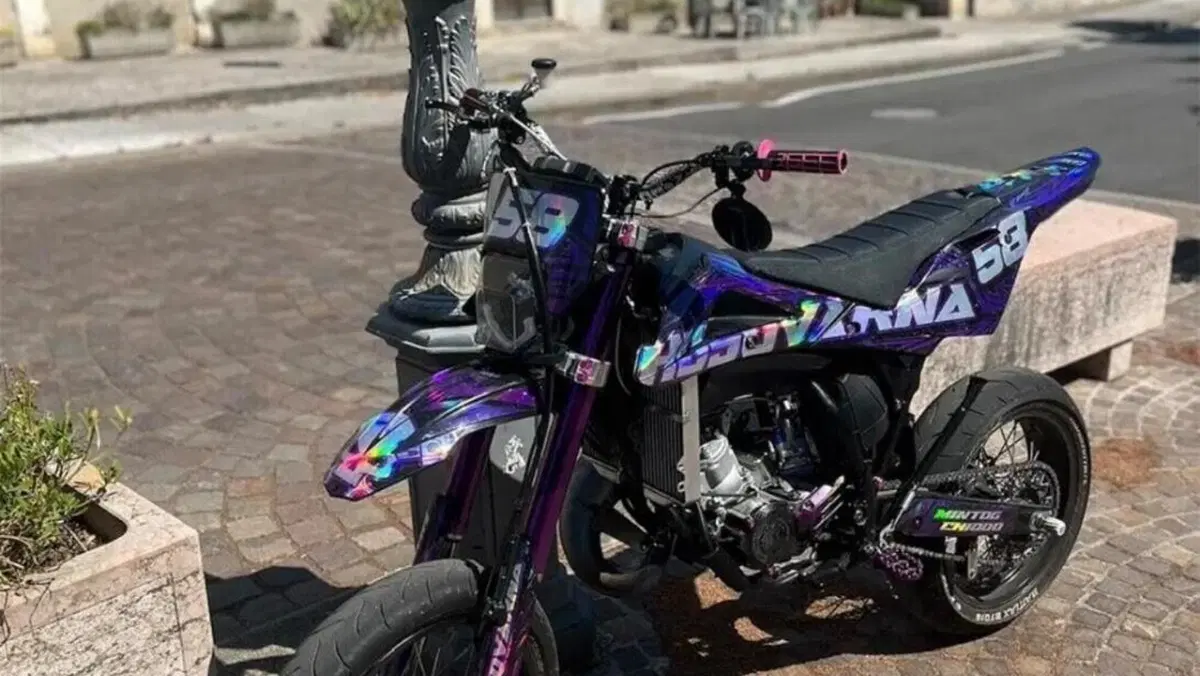Husqvarna SM 125  (2)