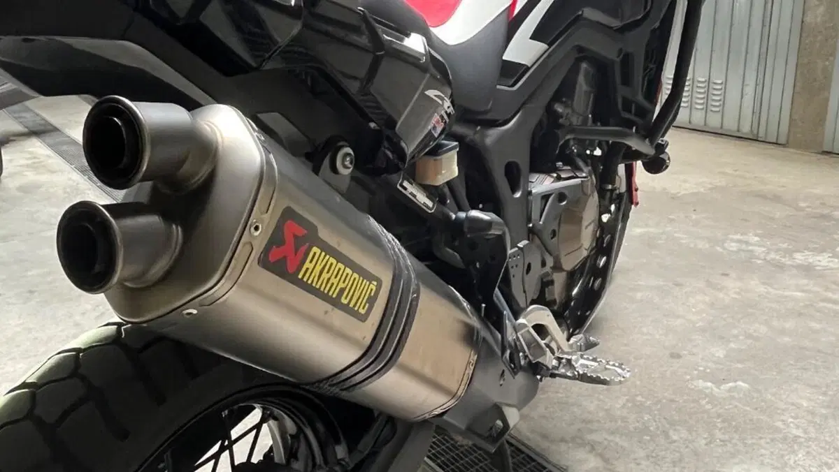 Honda Africa Twin CRF 1000L ABS (2016 - 17)  (10)