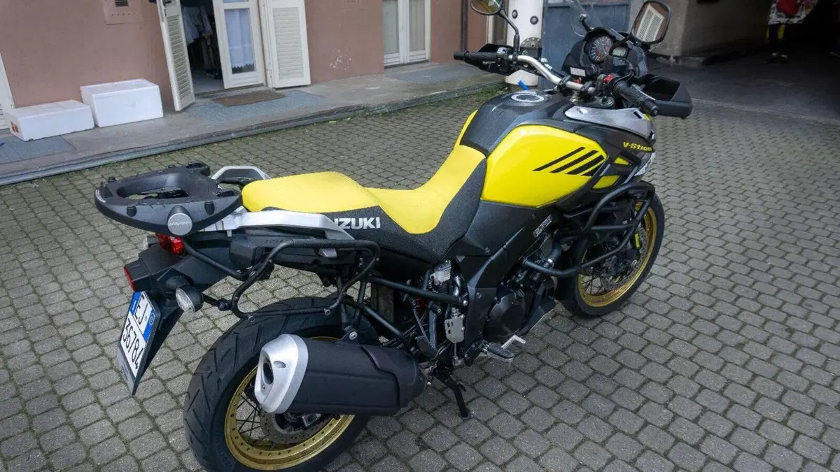 Suzuki V-Strom 1000XT (2017 - 20)  (2)