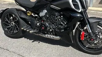 Ducati Diavel V4 (2023 - 26) usata