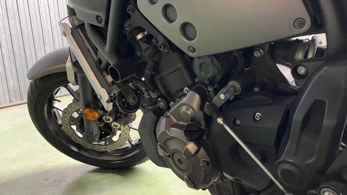 Yamaha XSR 700 ABS (2016 - 20)  (10)