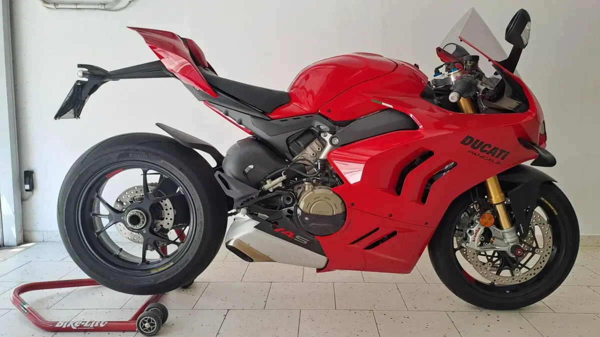 Ducati Panigale V4 S (2022 - 24)  (2)