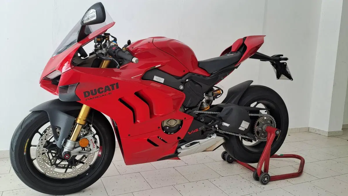 Ducati Panigale V4 S (2022 - 24)  (4)