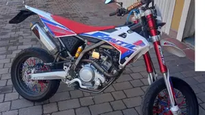 Fantic Motor Caballero 125 Motard (2009 - 11)  (2)