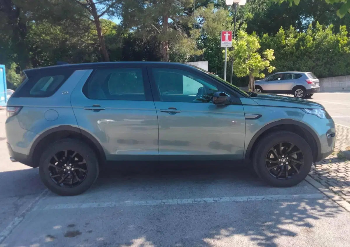 Land Rover Discovery Sport 2.0 TD4 180 CV AWD Auto S (3)