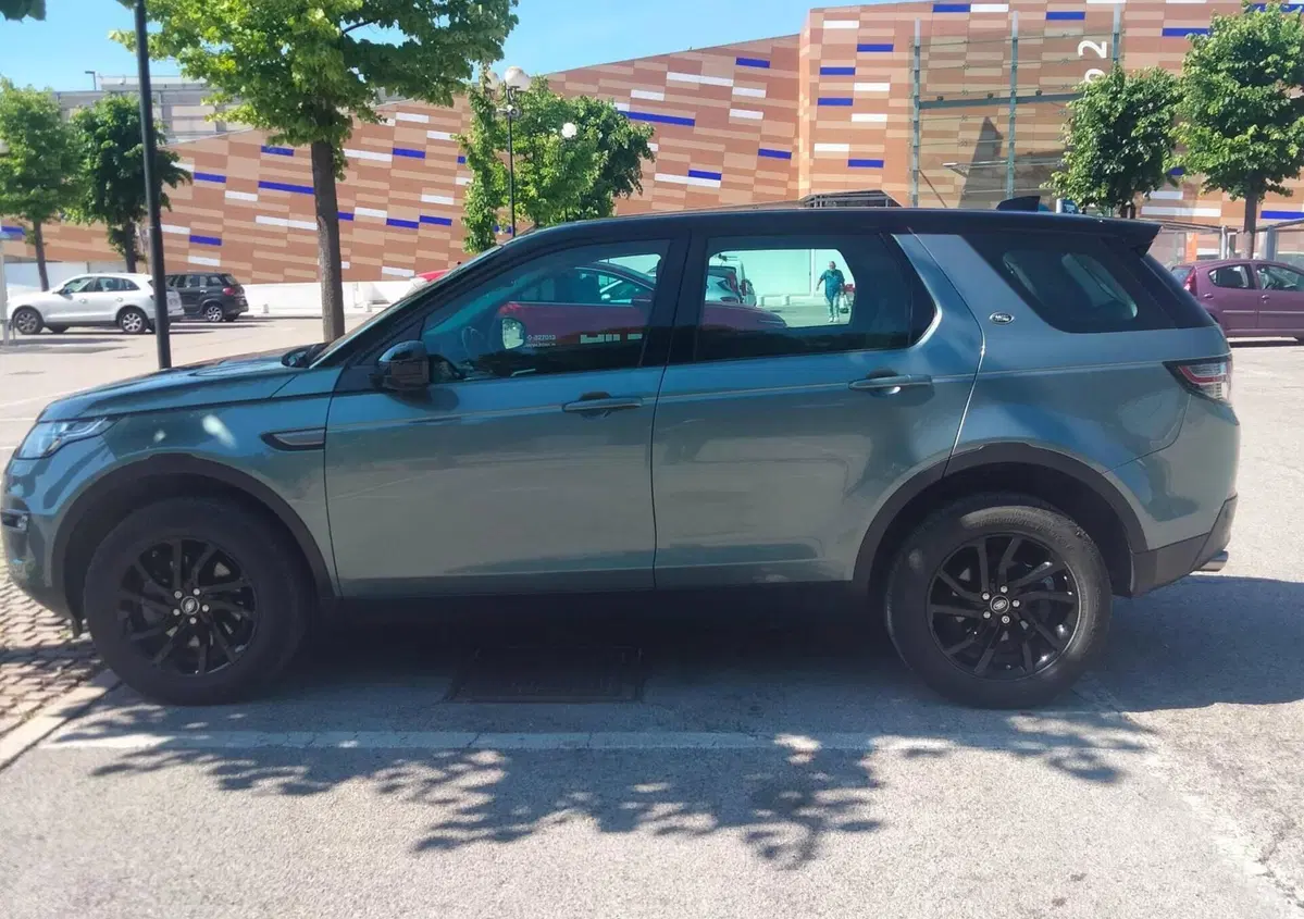 Land Rover Discovery Sport 2.0 TD4 180 CV AWD Auto S (4)