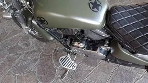 Kawasaki VN 800 Classic (2001 - 06)  (5)