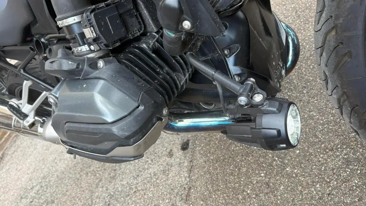 Bmw R 1200 R Black Edition (2017 - 18)  (3)