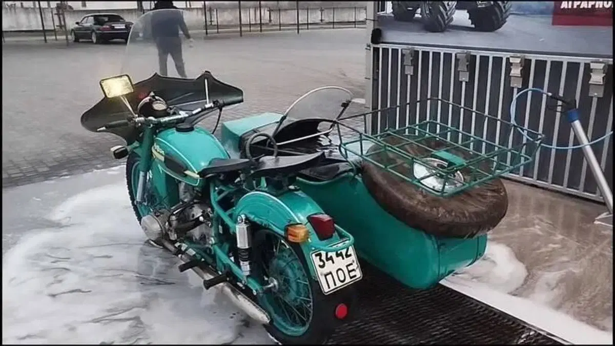 Ural   (6)